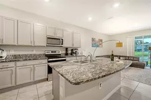 8777 Milestone Dr, Sarasota, FL 34238 - Photo 14