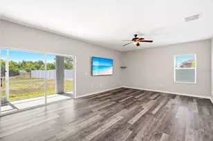 909 Meadow Glade Dr, Ruskin, FL 33570 - Photo 16
