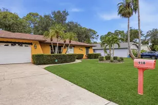 918 Ell Way, Sarasota, FL 34243 - Photo 2