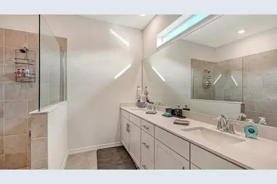 10896 Pinot Drive, Venice, FL 34293 - Photo 8