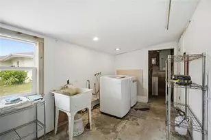 3328 Barstow St, Sarasota, FL 34235 - Photo 28