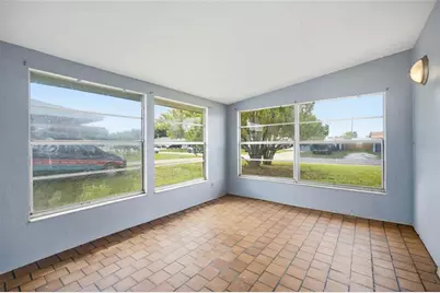 3328 Barstow Street, Sarasota, FL 34235 - Photo 10