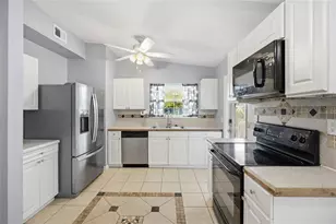 3328 Barstow St, Sarasota, FL 34235 - Photo 4