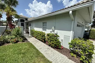 310 Reclinata Cir, Venice, FL 34292 - Photo 2