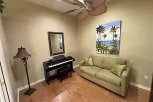 310 Reclinata Cir, Venice, FL 34292 - Photo 10