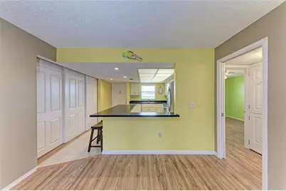 3983 Maceachen Boulevard #434, Sarasota, FL 34233 - Photo 6