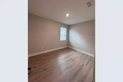 3550 74th Avenue Circle E, Sarasota, FL 34243 - Photo 8