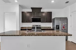 12667 Night View Dr, Sarasota, FL 34238 - Photo 4