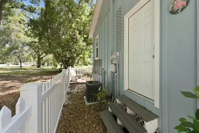 559 18th Street E, Bradenton, FL 34208 - Photo 22