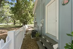 559 18th St E, Bradenton, FL 34208 - Photo 22