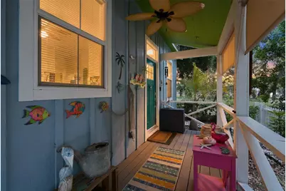 559 18th Street E, Bradenton, FL 34208 - Photo 2