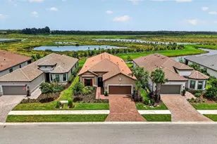 10132 Silent Night Ln, Sarasota, FL 34241 - Photo 2