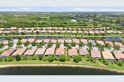 19731 Quisto Street, Venice, FL 34292 - Photo 2
