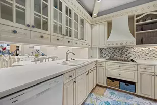 1928 Harbourside Dr, Longboat Key, FL 34228 - Photo 4