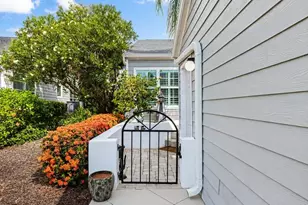 1240 Spoonbill Landings Cir, Bradenton, FL 34209 - Photo 4