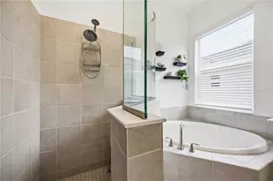 17365 Jadestone Ct, Venice, FL 34293 - Photo 16