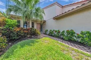 2350 Harbour Oaks Dr, Longboat Key, FL 34228 - Photo 4