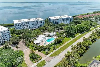 2350 Harbour Oaks Drive, Longboat Key, FL 34228 - Photo 54