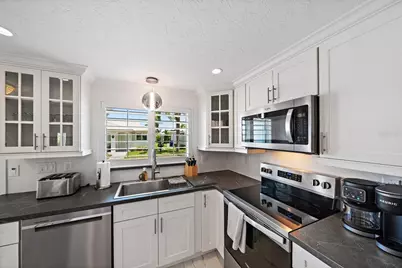 706 Spanish Drive S, Longboat Key, FL 34228 - Photo 4