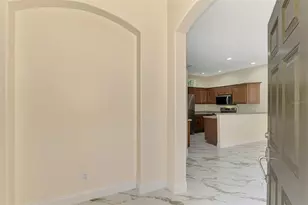 7803 33rd St E, Sarasota, FL 34243 - Photo 8