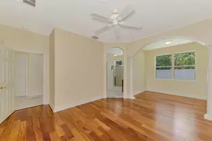 7803 33rd St E, Sarasota, FL 34243 - Photo 28