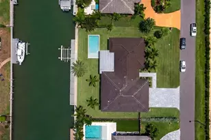 525 Sloop Ln, Longboat Key, FL 34228 - Photo 20