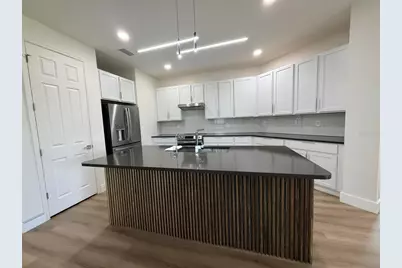3467 74th Avenue Circle E, Sarasota, FL 34243 - Photo 6