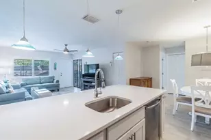 2724 72nd St W, Bradenton, FL 34209 - Photo 4