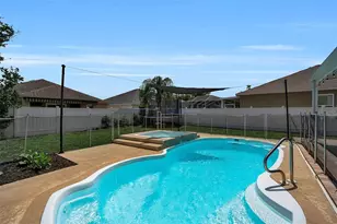 1250 Loretto Cir, Odessa, FL 33556 - Photo 4