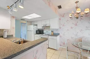 312 108th St W, Bradenton, FL 34209 - Photo 4