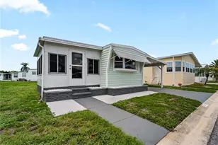 3402 Shingle Oak Terrace, Sarasota, FL 34237 - Photo 2