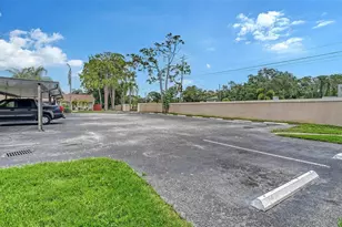 2763 Woodgate Ln, Sarasota, FL 34231 - Photo 24