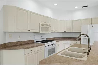 2462 Magnolia Circle, North Port, FL 34289 - Photo 8