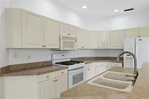 2462 Magnolia Cir, North Port, FL 34289 - Photo 8