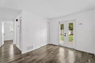 4915 Bell Meade Dr, Sarasota, FL 34232 - Photo 6