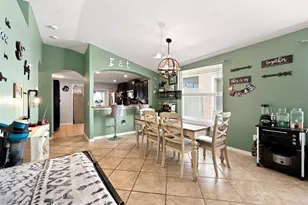 1111 Seminole Sky Dr, Ruskin, FL 33570 - Photo 8