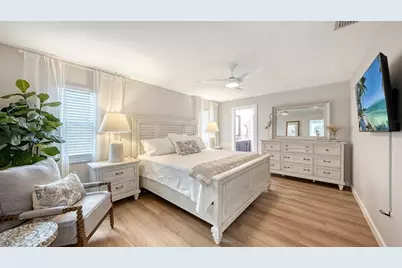 734 Birdsong Lane, Sarasota, FL 34242 - Photo 10