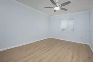 2608 Hidden Lake Dr N, Sarasota, FL 34237 - Photo 10