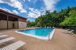 2608 Hidden Lake Dr N, Sarasota, FL 34237 - Photo 26