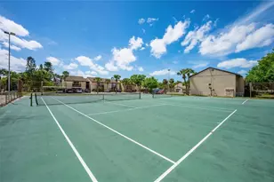 2608 Hidden Lake Dr N, Sarasota, FL 34237 - Photo 30