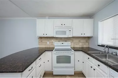2608 Hidden Lake Drive N #C, Sarasota, FL 34237 - Photo 8