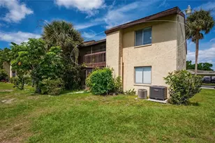 2608 Hidden Lake Dr N, Sarasota, FL 34237 - Photo 22
