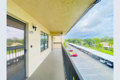 635 30th Avenue W #F 404, Bradenton, FL 34205 - Photo 2