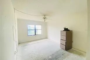 635 30th Ave W, Bradenton, FL 34205 - Photo 12