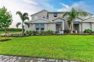 10016 Rembrandt Wy, Bradenton, FL 34201 - Photo 1