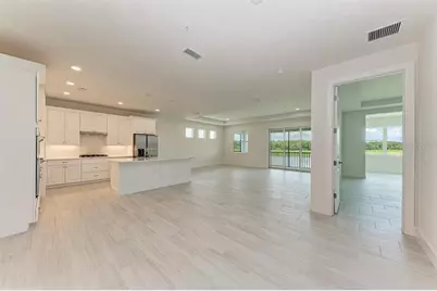 10016 Rembrandt Way #202, Bradenton, FL 34201 - Photo 4