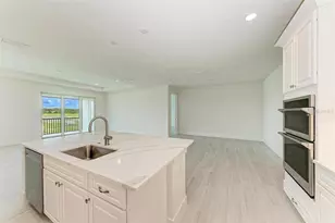 10016 Rembrandt Wy, Bradenton, FL 34201 - Photo 6