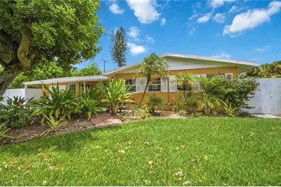 5720 24th Street Court W, Bradenton, FL 34207 - Photo 4