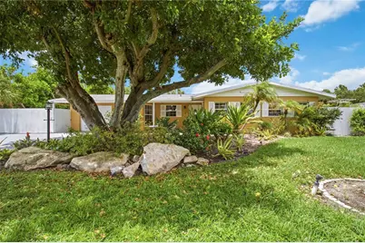 5720 24th Street Court W, Bradenton, FL 34207 - Photo 1