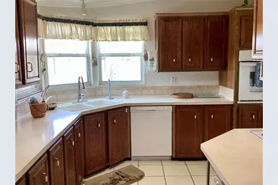 8451 Imperial Circle, Palmetto, FL 34221 - Photo 6
